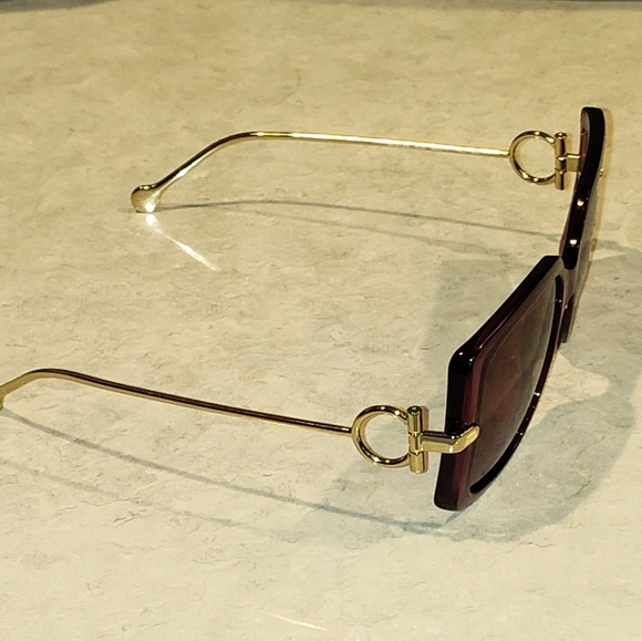 NIB Salvatore Ferragamo SF913S Fashion Butterfly Sunglasses - Picture 9 of 14